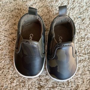 Camo Shoes 🖤3 for 10🖤